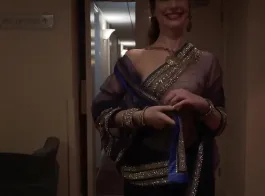 Saree Bra Petticoat Underwear Mast Gori Chut Wali Beautiful Ladki Ko Ek Ladkene Ek Ladki ko Maze Se Apne Land Se Chut ka pani Nikalkar Chod Diya Hindi Sex Kahaniya